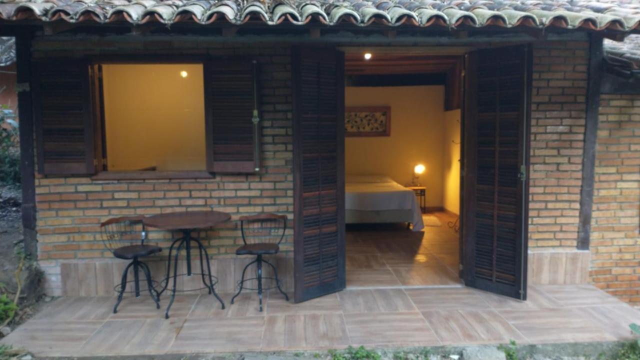 Casa Da Cachoeira Penedo  Esterno foto